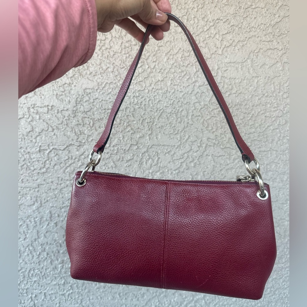 𝓒𝓞𝓐𝓒𝓗 Embossed Horse & Carriage shoulder bag - Picture 5 of 16